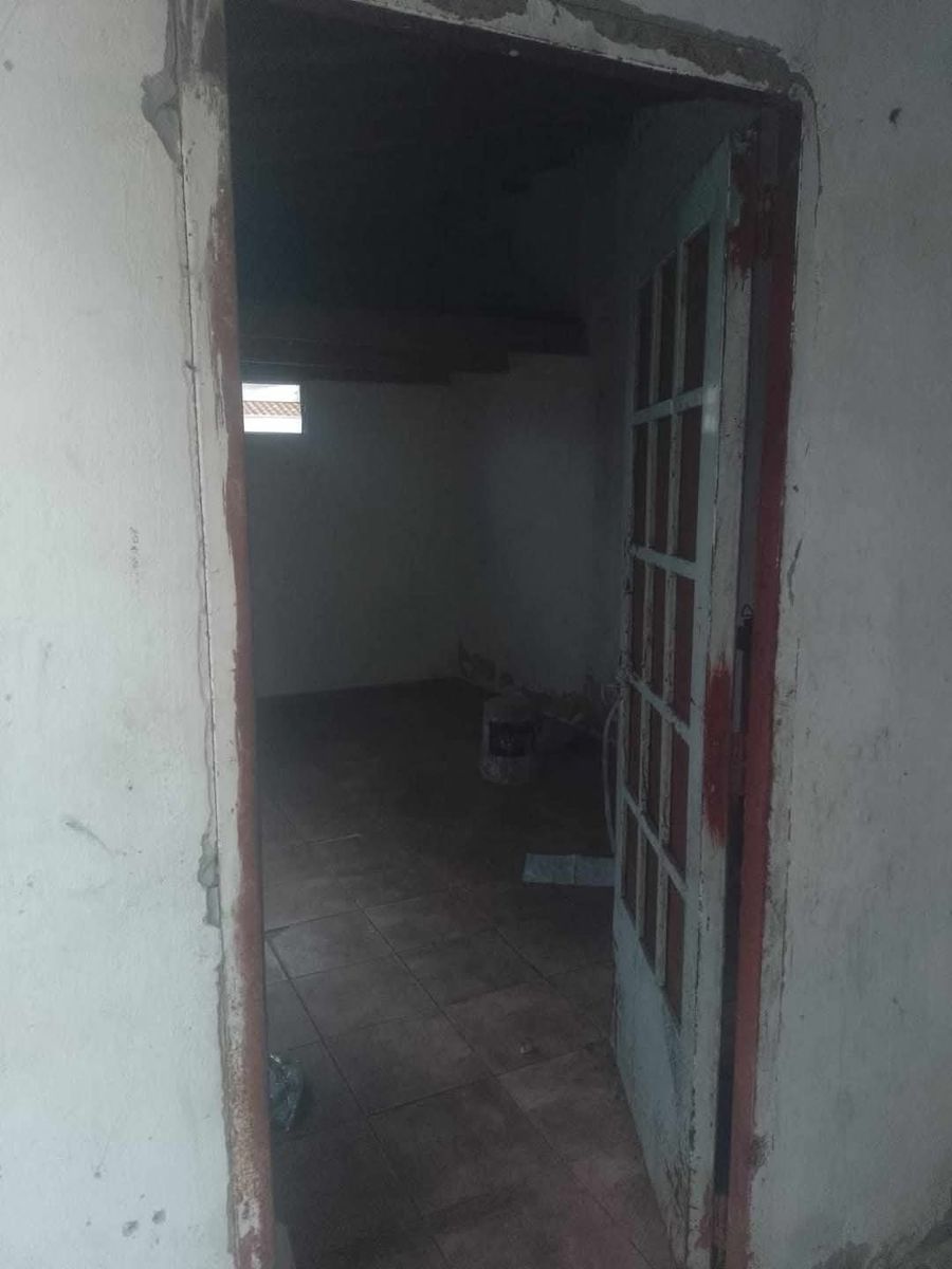 Casa con depto a reciclar - 25
