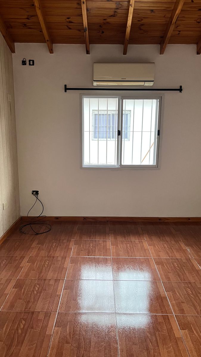 Duplex zona barrio Curupayti con cochera - 16