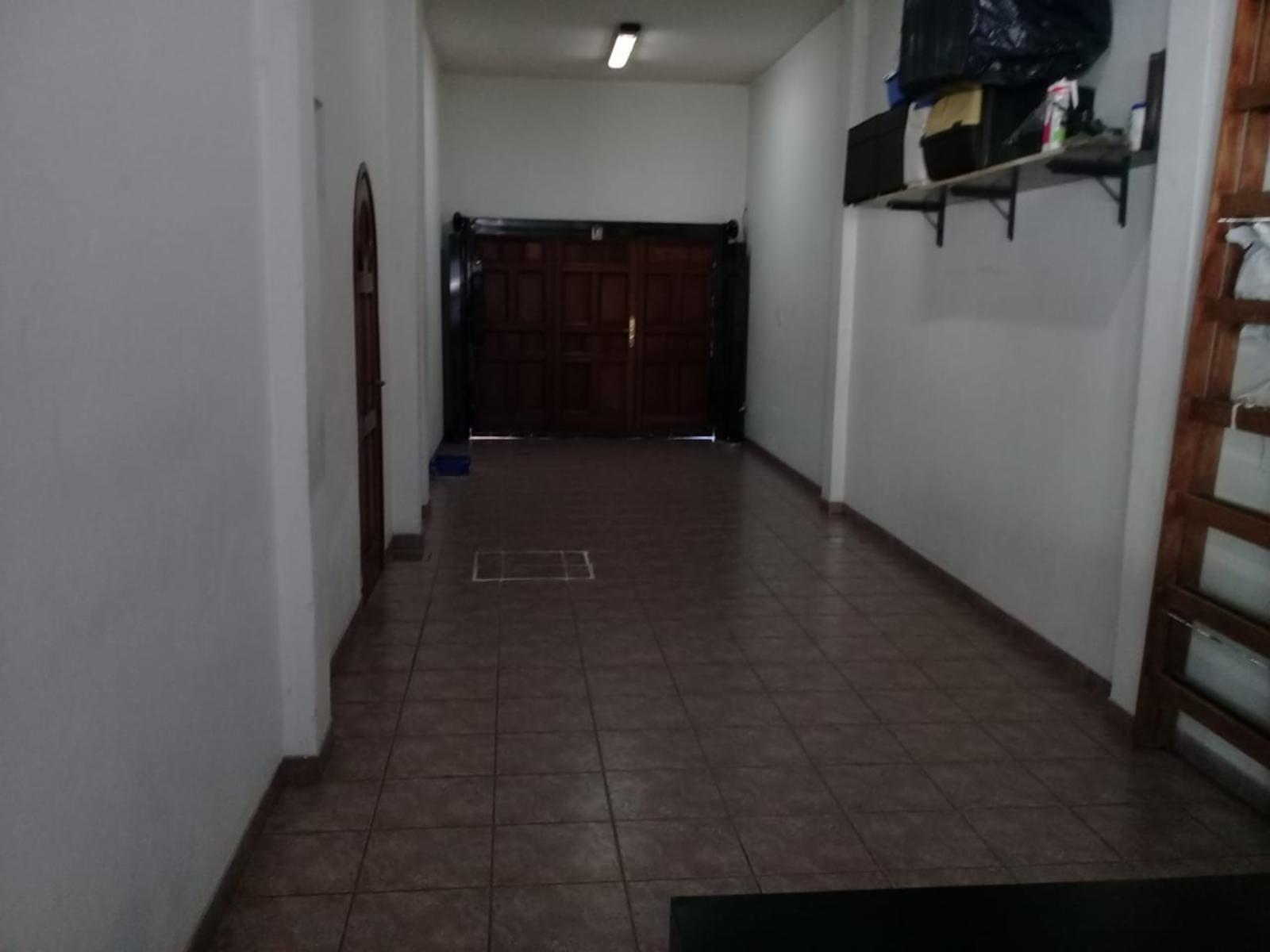 Casa Centro San Justo en P. H con Garage Tres Autos — foto 5