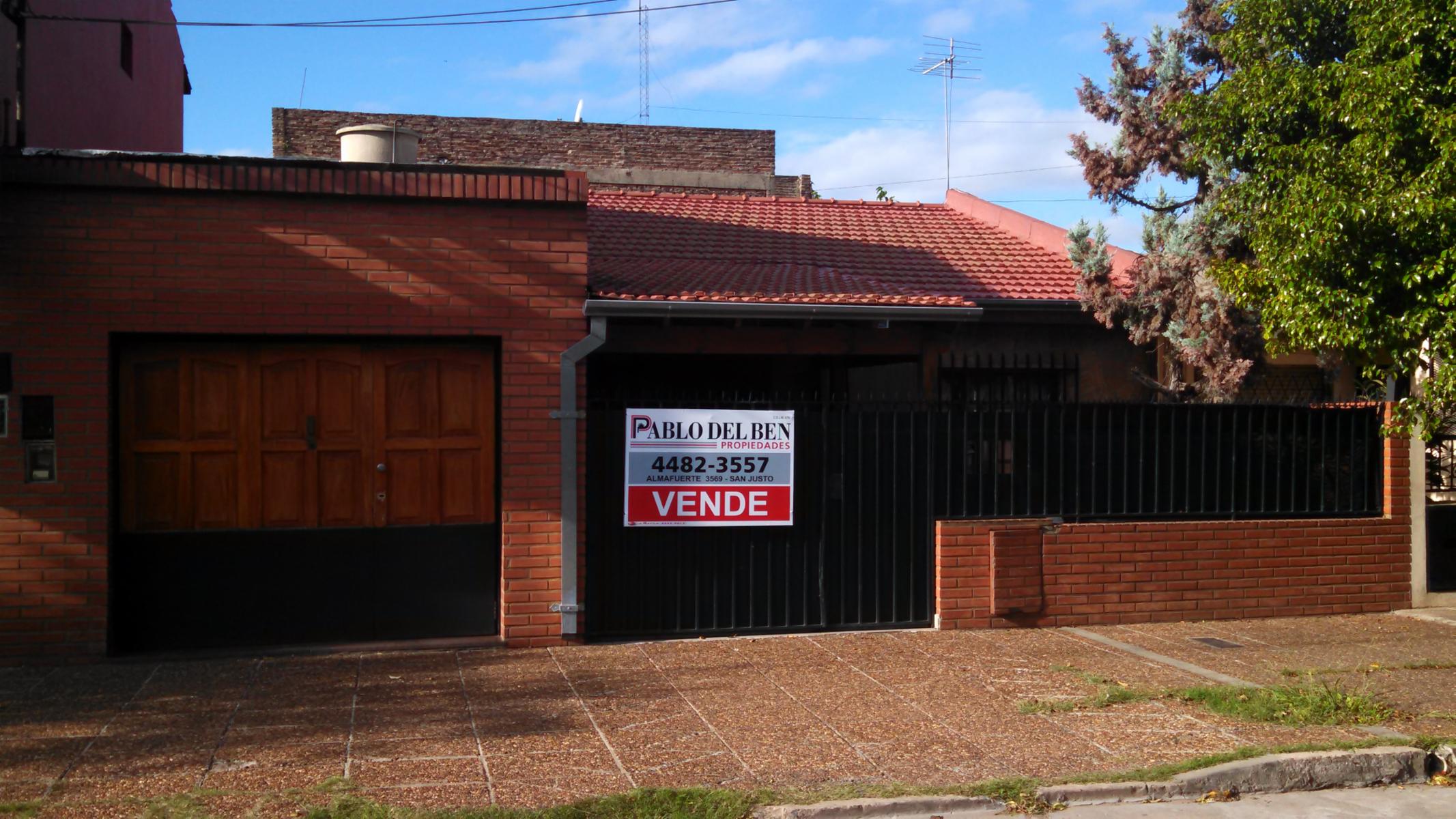 Casa en San Justo, con Garage Varios Autos, Pileta y Parrilla — foto 4