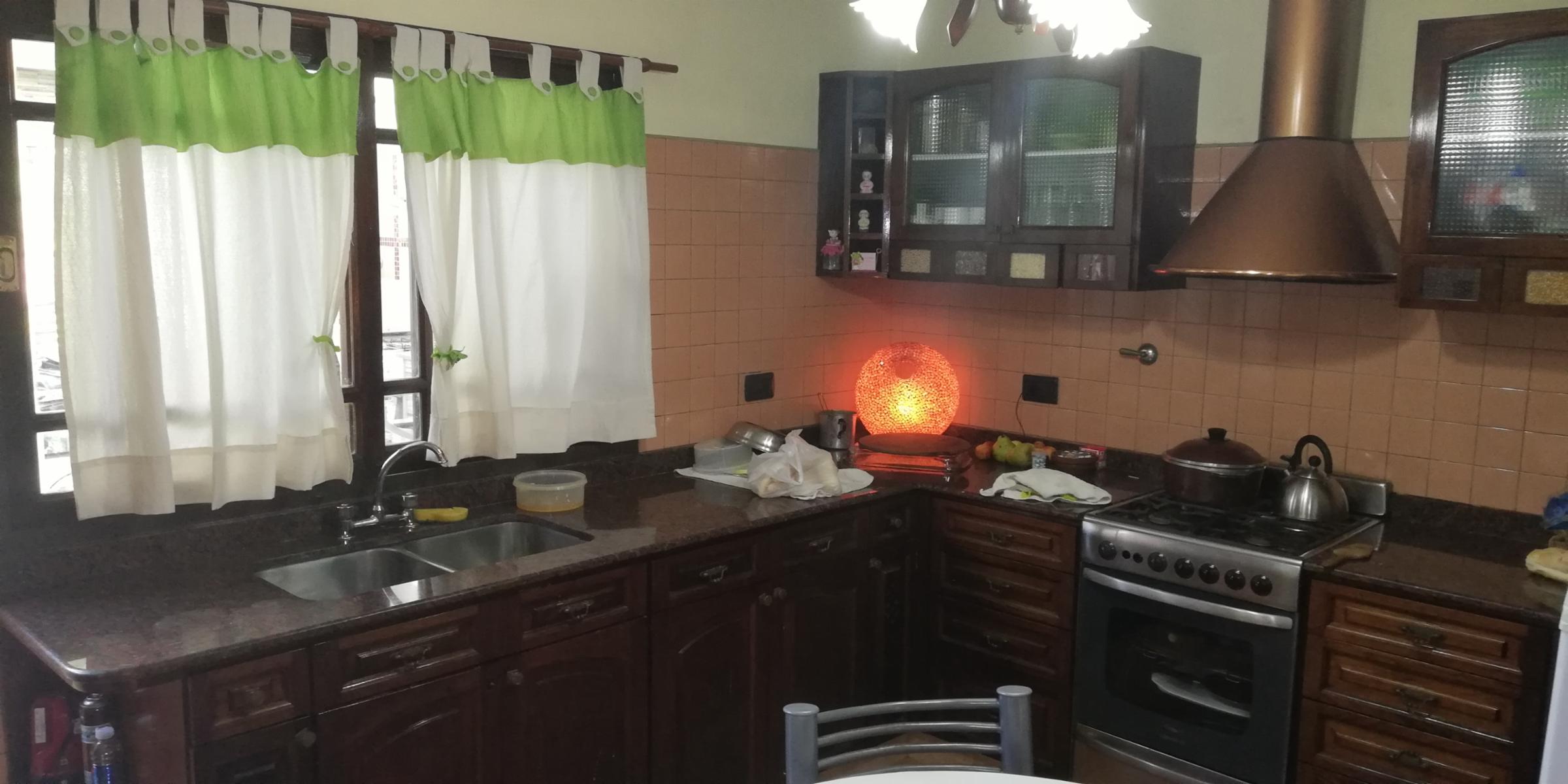 Triplex de 4 amb. En excelente zona Residencial de Ramos Mejía, Barrio Don Bosco. — foto 7