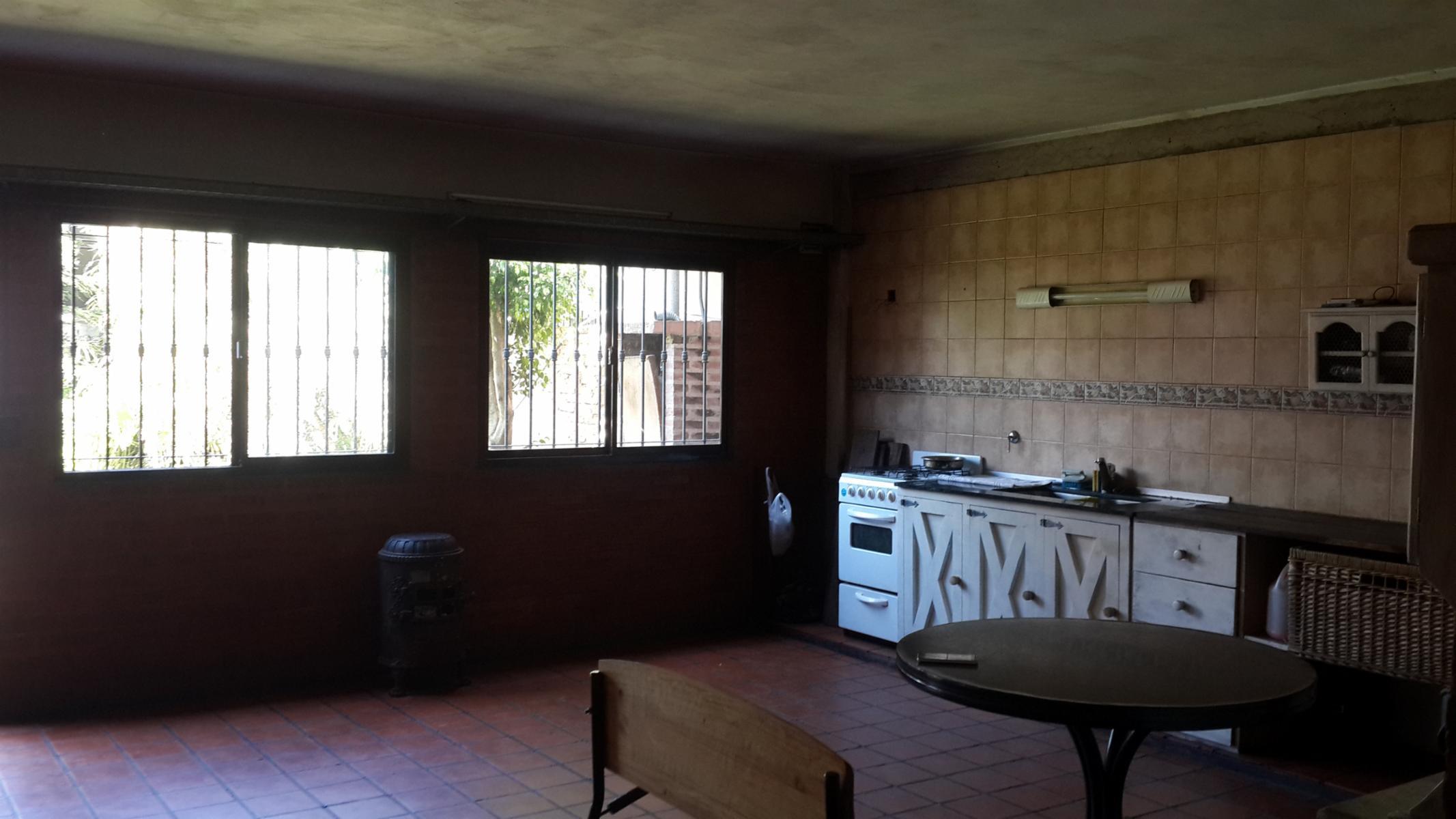 CASA EN DOS PLANTAS, APTA CREDITO. VENTA DIRECTA — foto 3