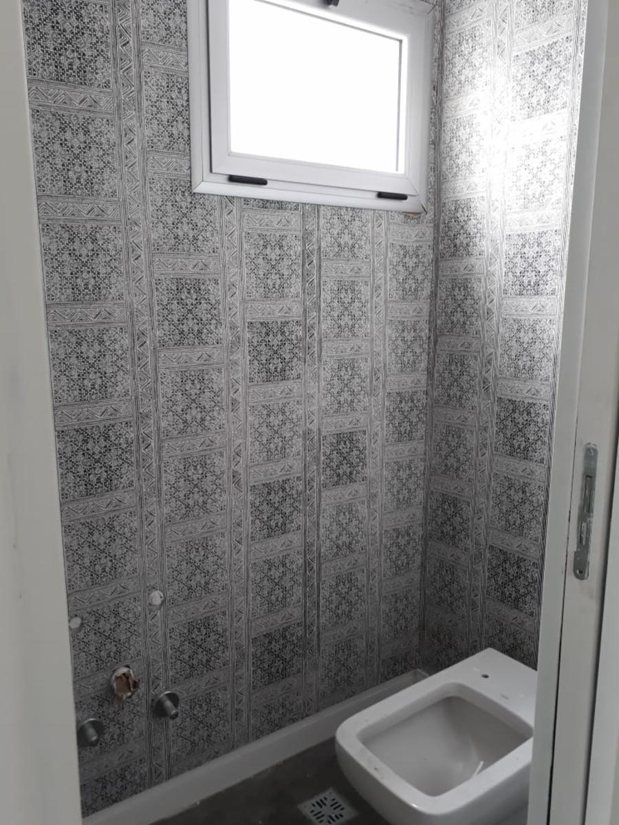 PISO 4 AMB. + ESCRITORIO DE CATEGORÍA CON 2 COCHERAS EN LANUSITA — foto 9