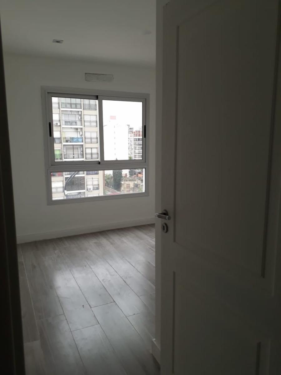 3 AMB. A ESTRENAR en edificio de Categoría, con cochera fija en Lanusita. — foto 5