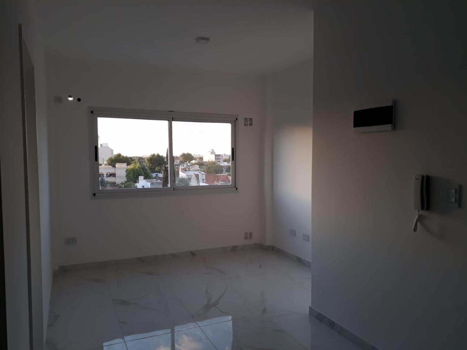 2 AMB. A ESTRENAR, ENTREGA INMEDIATA. MUY BUENA UBICACIÓN. LANUS O. — foto 3