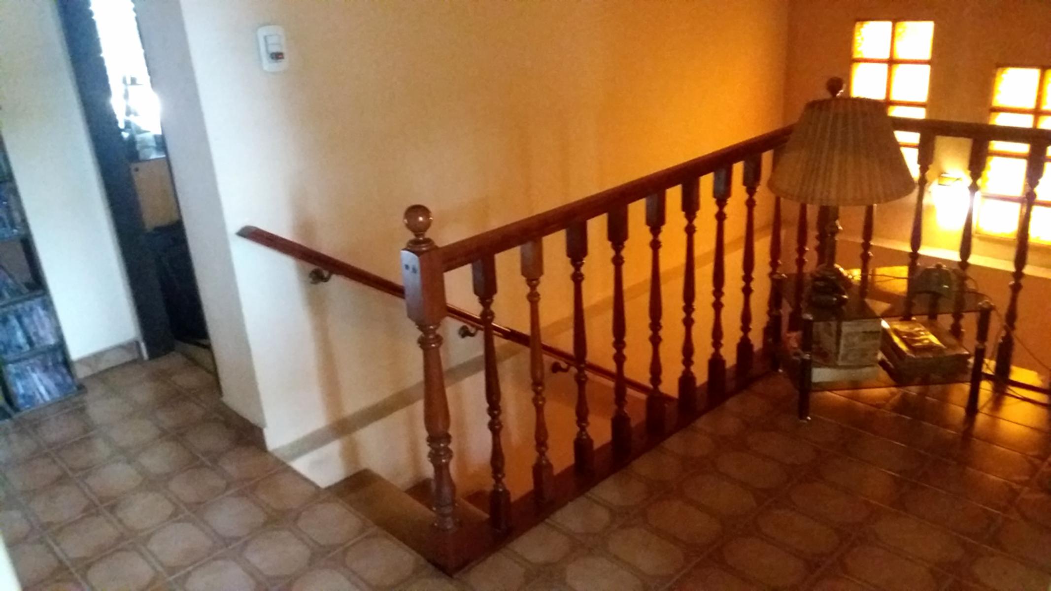 AMPLIO P.H. 4 AMBIENTES CON ESCRITORIO
