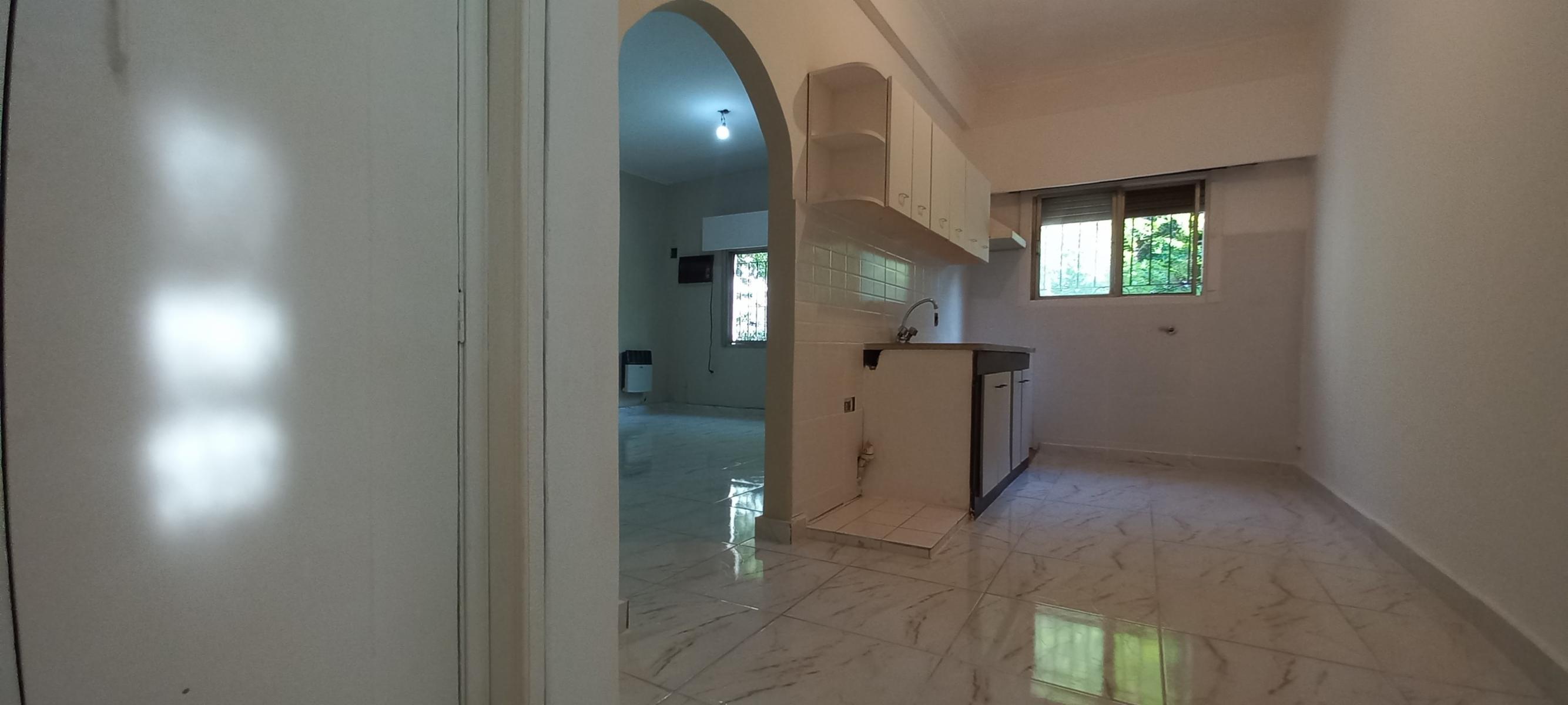 PH reciclado de 2 amb. posibilidad de 3 amb. con terraza propia. Sinexpensas. en venta Lanus O. APTO CREDITO