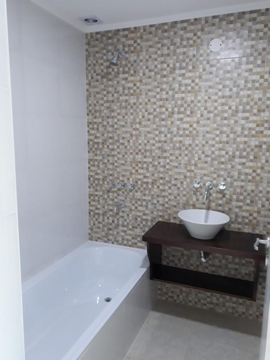 OPORTUNIDAD, 2 AMB A ESTRENAR CON COCHERA Y OFICINA/CUARTO DE ENSERES — foto 3