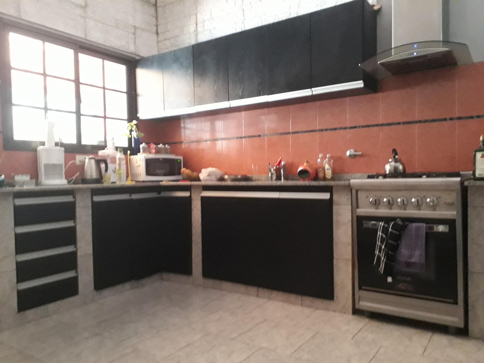 Excelente CASA 5 amb. A la venta en LANUS O. A 400 MTS. de Av. H. Yrigoyen. — foto 14