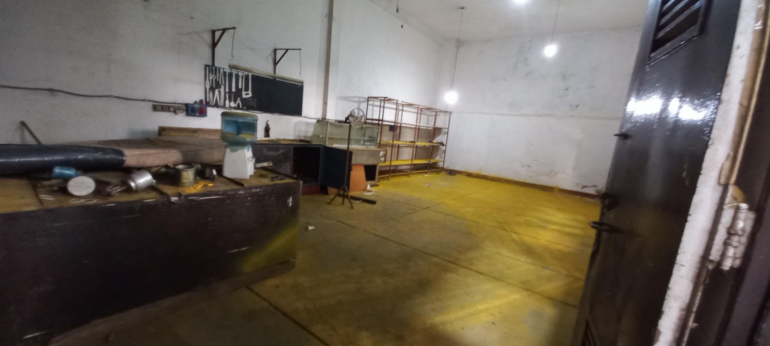 VENTA NAVE INDUSTRIAL DE 17 X 50 MTRS SOBRE AV. NICOLAS AVELLANEDA, — foto 12