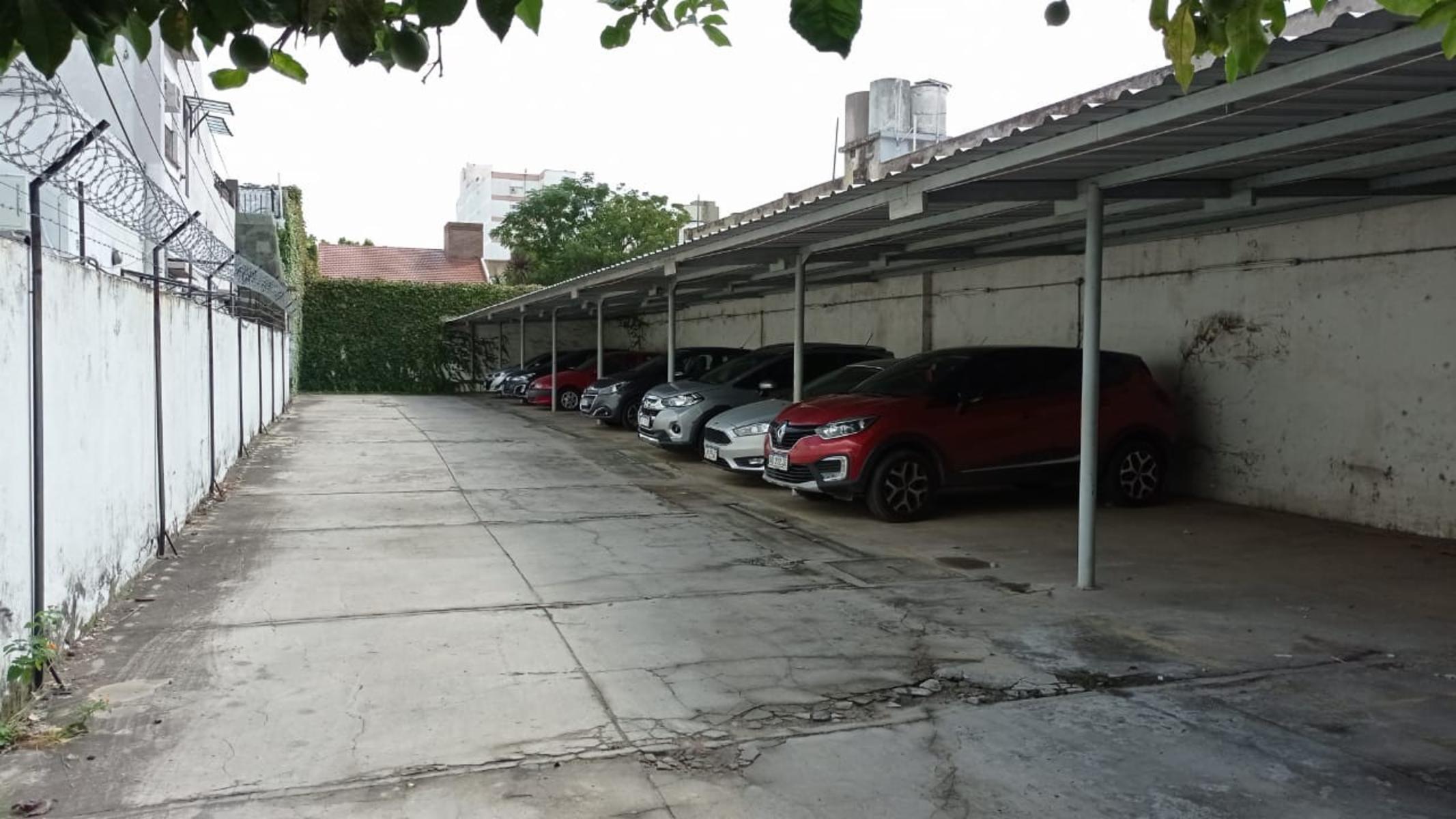 Dos Locales + 18 Cocheras, Ideal Inversor O Construccion Edificio Lote 440m2 — foto 5