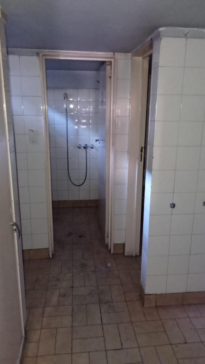 LOCAL COMERCIAL MUY BUENA UBICACION — foto 11
