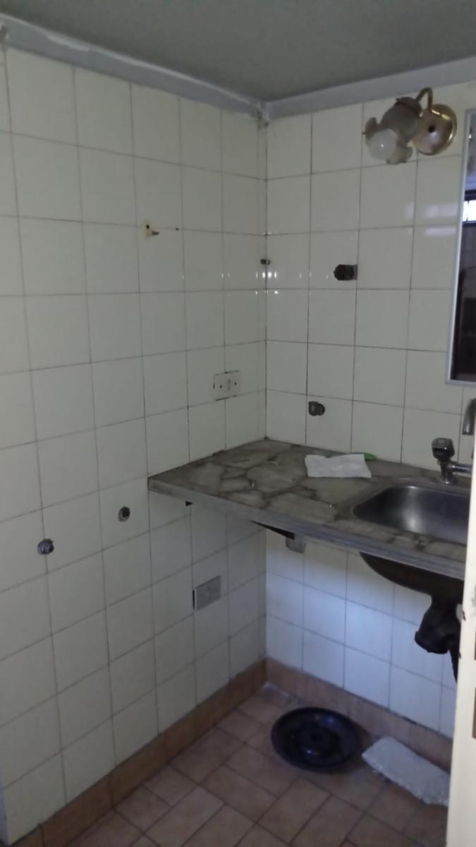 LOCAL COMERCIAL MUY BUENA UBICACION — foto 12