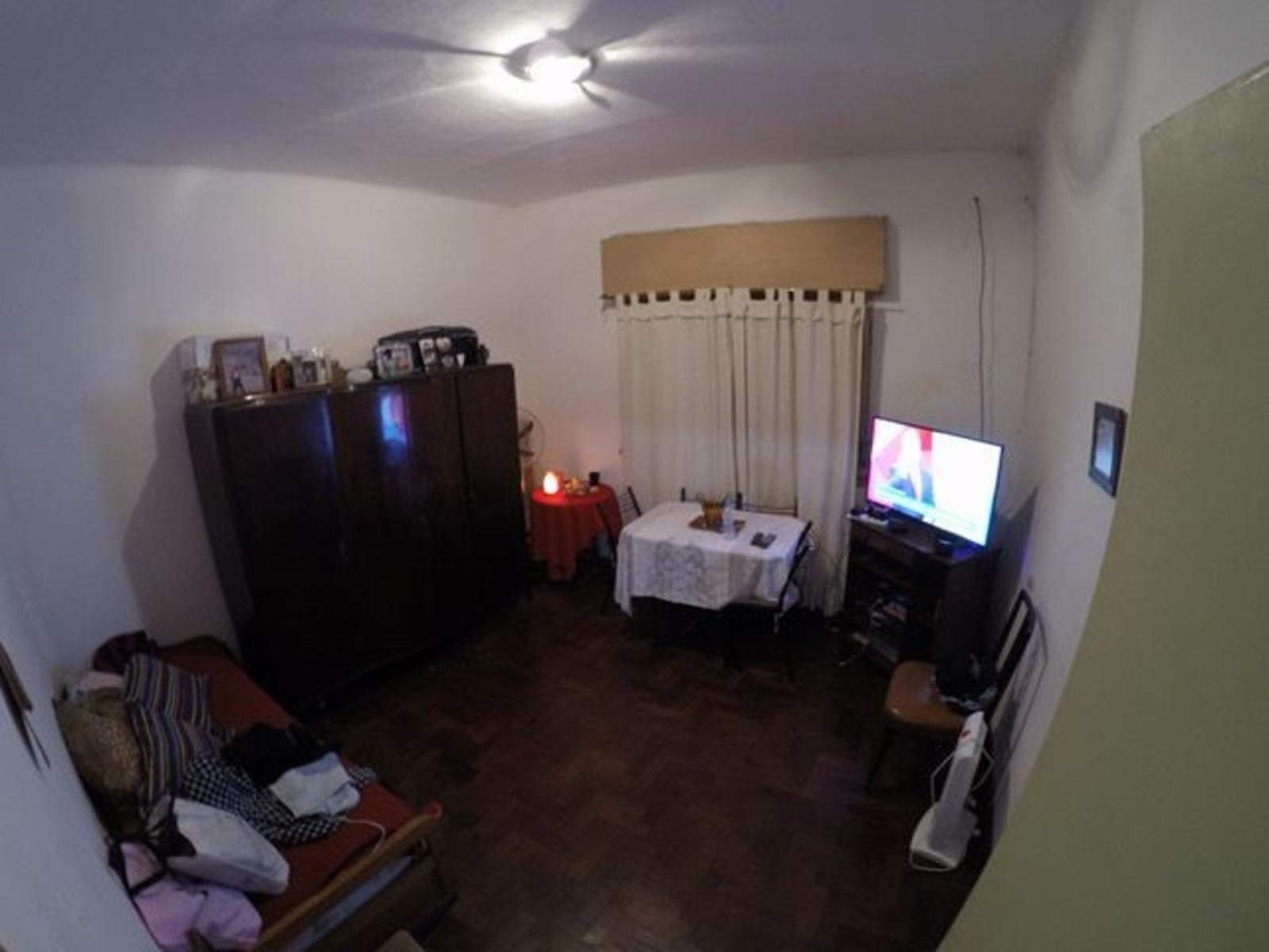 NUEVO VALOR CASA S/LOTE DE 8,66x50 IDEAL 2 FLIAS. O PARA DUPLEX/TRIPLEX. FONDO DE USO COMUN CON PISCINA. — foto 3