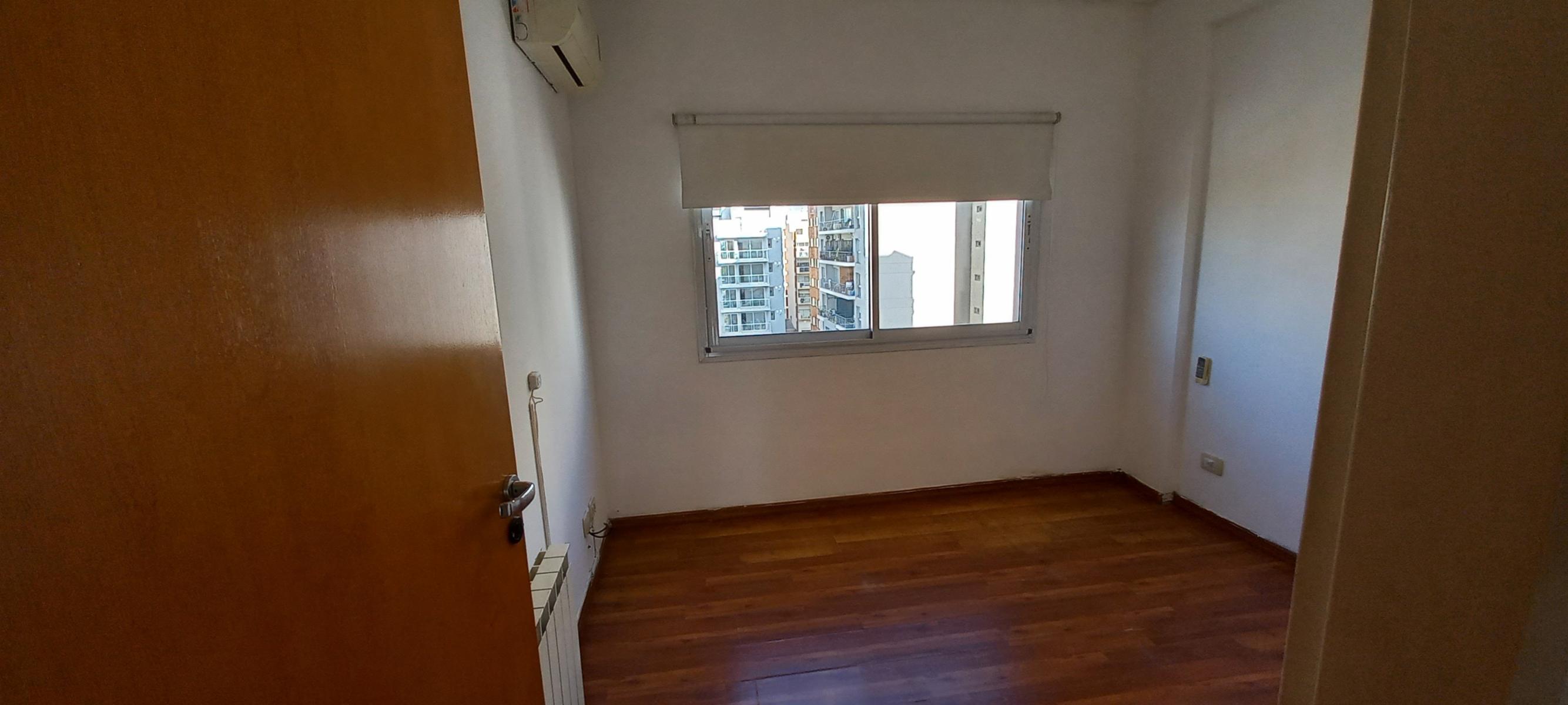 3 AMB. EN VENTA C/COCHERA Y BAULERA DOBLE EN LANUS CTRO. 2 BAÑOS.BALCON AL FTE. APTO CREDITO. — foto 15