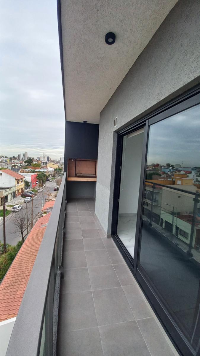 SEMIPISOS 2 AMBIENTES A ESTRENAR CON PARRILLA PROPIA. OPCIONAL COCHERASY BAULERAS — foto 4