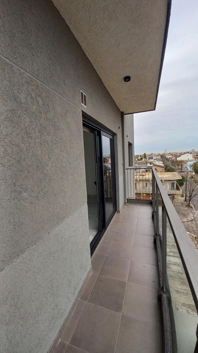 SEMIPISOS 2 AMBIENTES A ESTRENAR CON PARRILLA PROPIA. OPCIONAL COCHERASY BAULERAS — foto 5