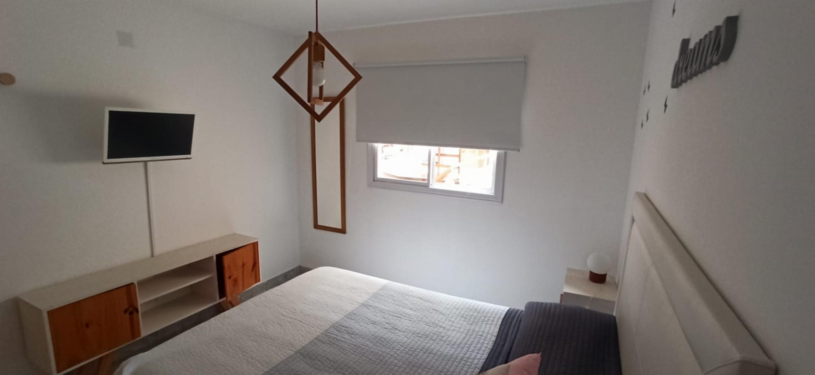 2 AMB. CON COCHERA A MTS. DEL MAR. BALCON CON PARRILLA. ENVENTA.EQUIPADOPARA 4 PERSONAS.