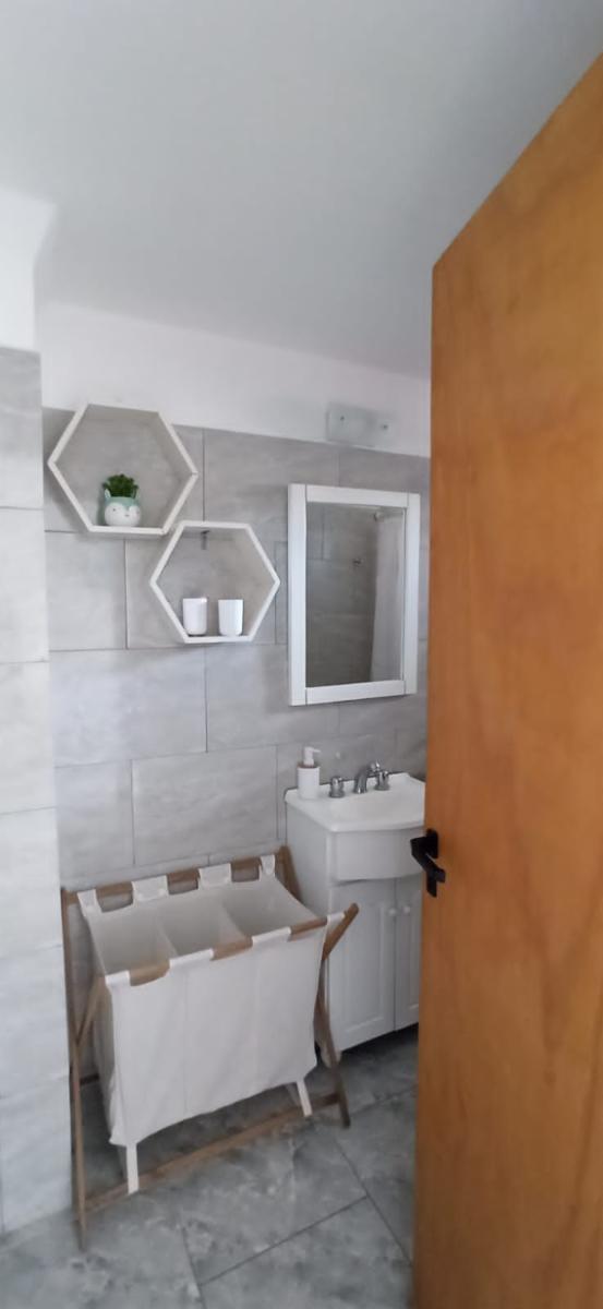 2 AMB. CON COCHERA A MTS. DEL MAR. BALCON CON PARRILLA. ENVENTA.EQUIPADOPARA 4 PERSONAS. — foto 8