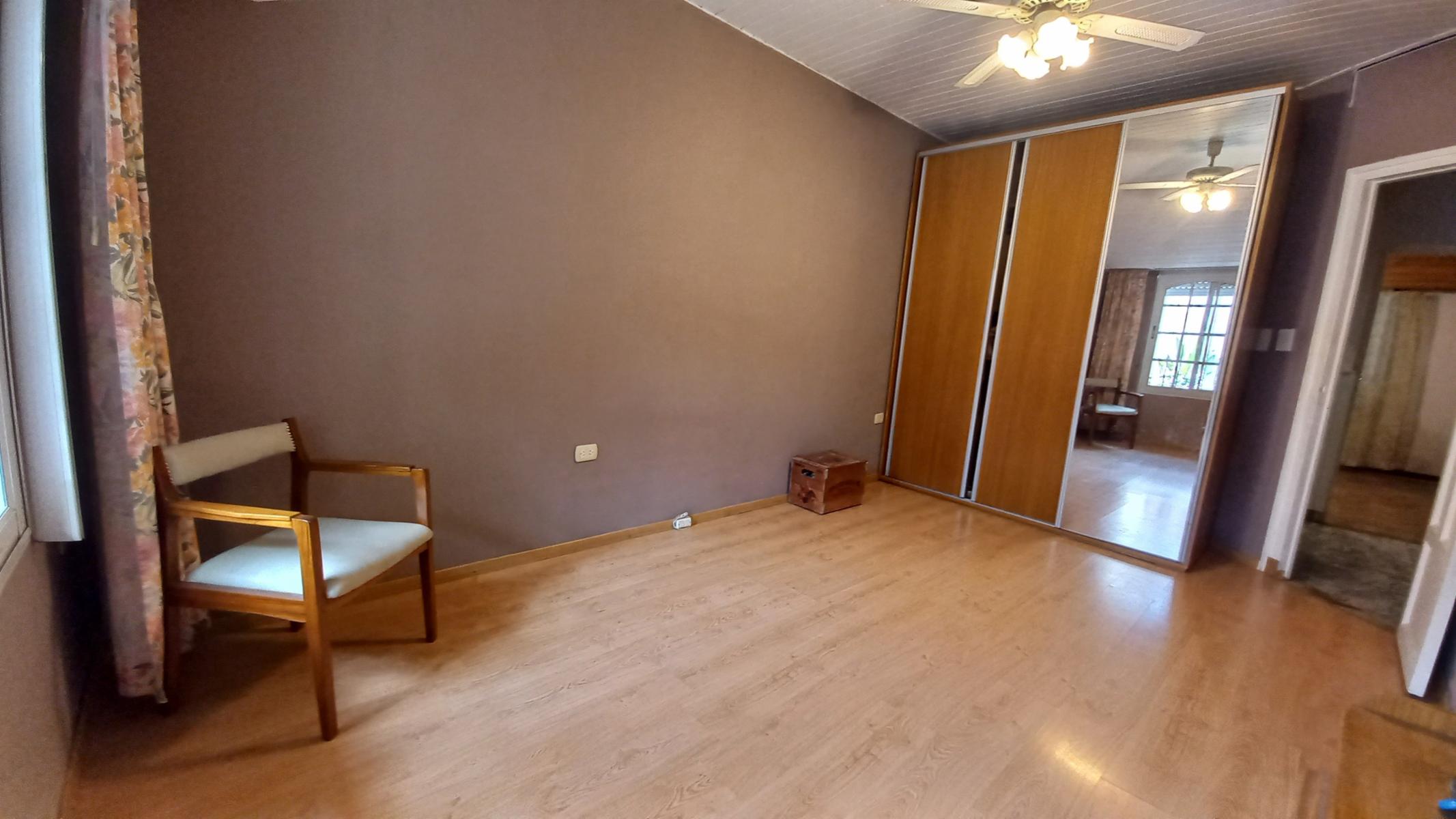 VENTA CASA 4 AMBIENTES CON FONDO LIBRE Y COCHERA, LANUS — foto 7