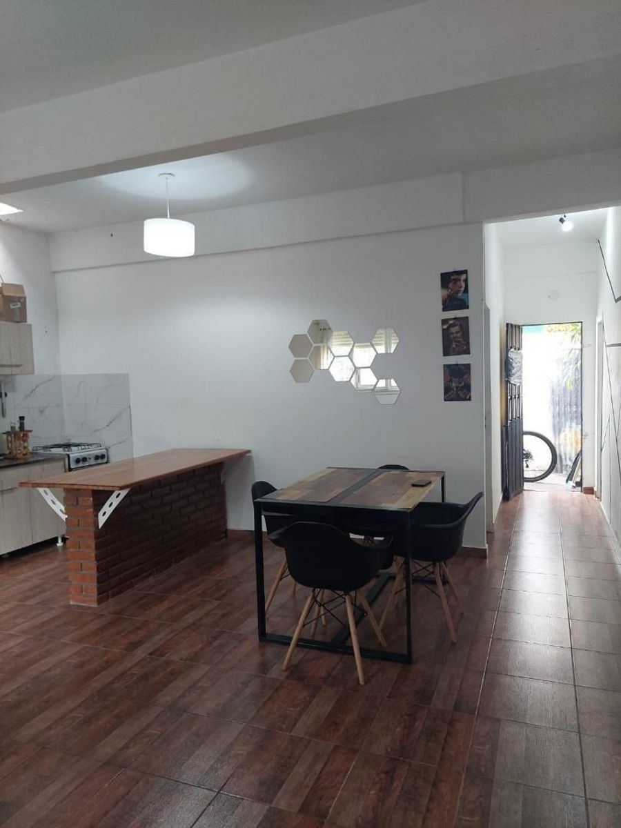OPORTUNIDAD, VENTA P.H. 2 AMB. AL FRENTE — foto 4