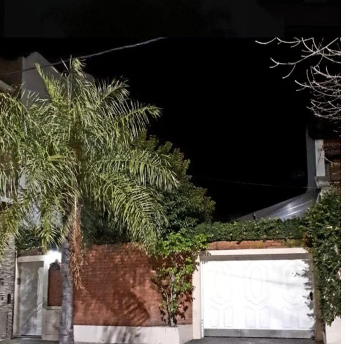 Apta Crédito. Casa 3 Amb. con Parque. cochera. en Venta, Lanus O