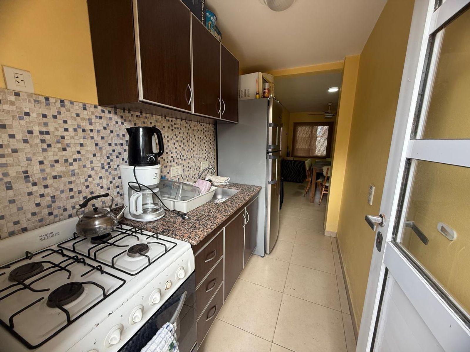 AMOBLADO: Dpto. 3 amb. con cochera en VENTA. COSTA AZUL. a 4 cuadras del mar — foto 3
