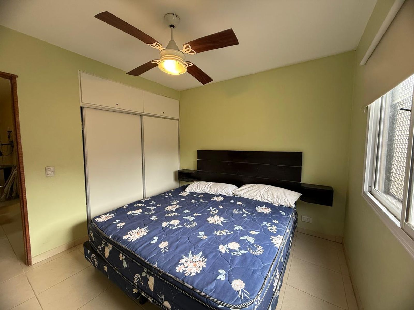 AMOBLADO: Dpto. 3 amb. con cochera en VENTA. COSTA AZUL. a 4 cuadras del mar — foto 6