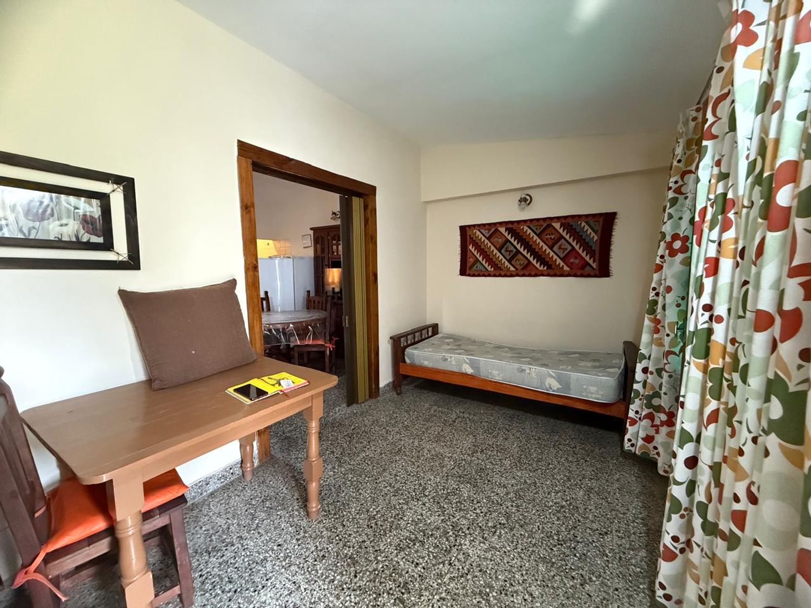 CASA S/LOTE 10x30 de 3 amb. con cochera pasante y parque en LA LUCILA.LA COSTA. EN VENTA — foto 5