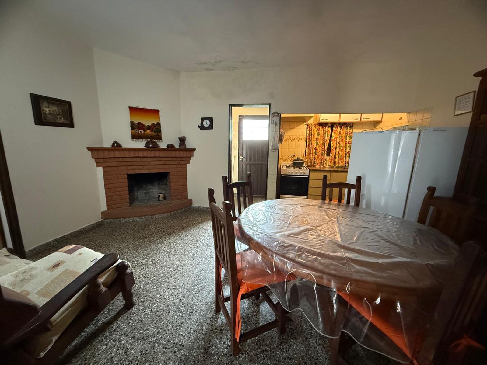 CASA S/LOTE 10x30 de 3 amb. con cochera pasante y parque en LA LUCILA.LA COSTA. EN VENTA — foto 6