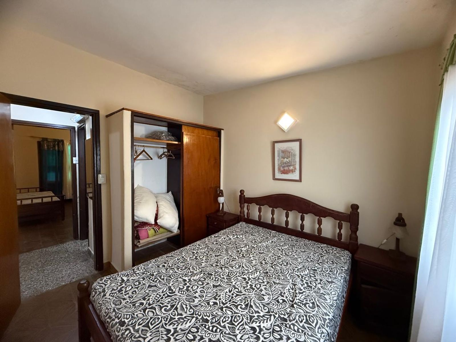 CASA S/LOTE 10x30 de 3 amb. con cochera pasante y parque en LA LUCILA.LA COSTA. EN VENTA — foto 8
