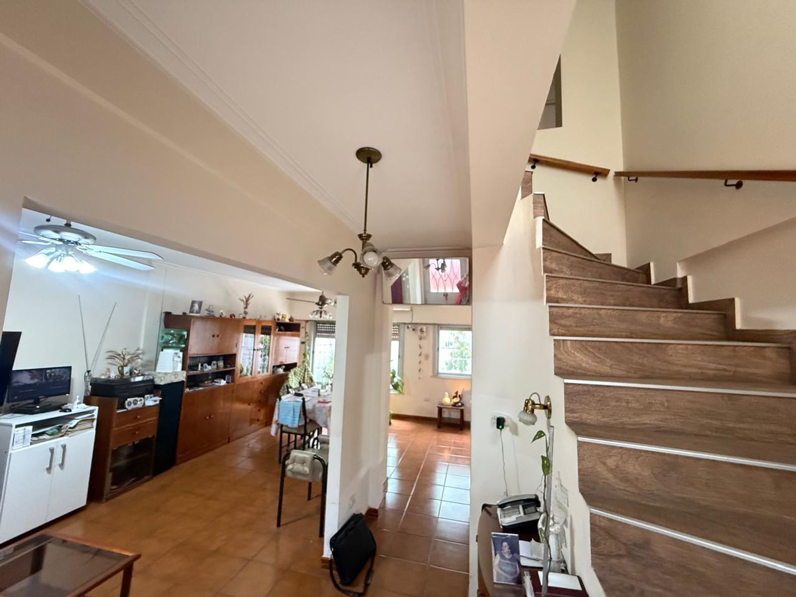 CASA 4 AMB. A LA VENTA EN LANUS CENTRO. IDEAL USO PROFSIONAL — foto 6