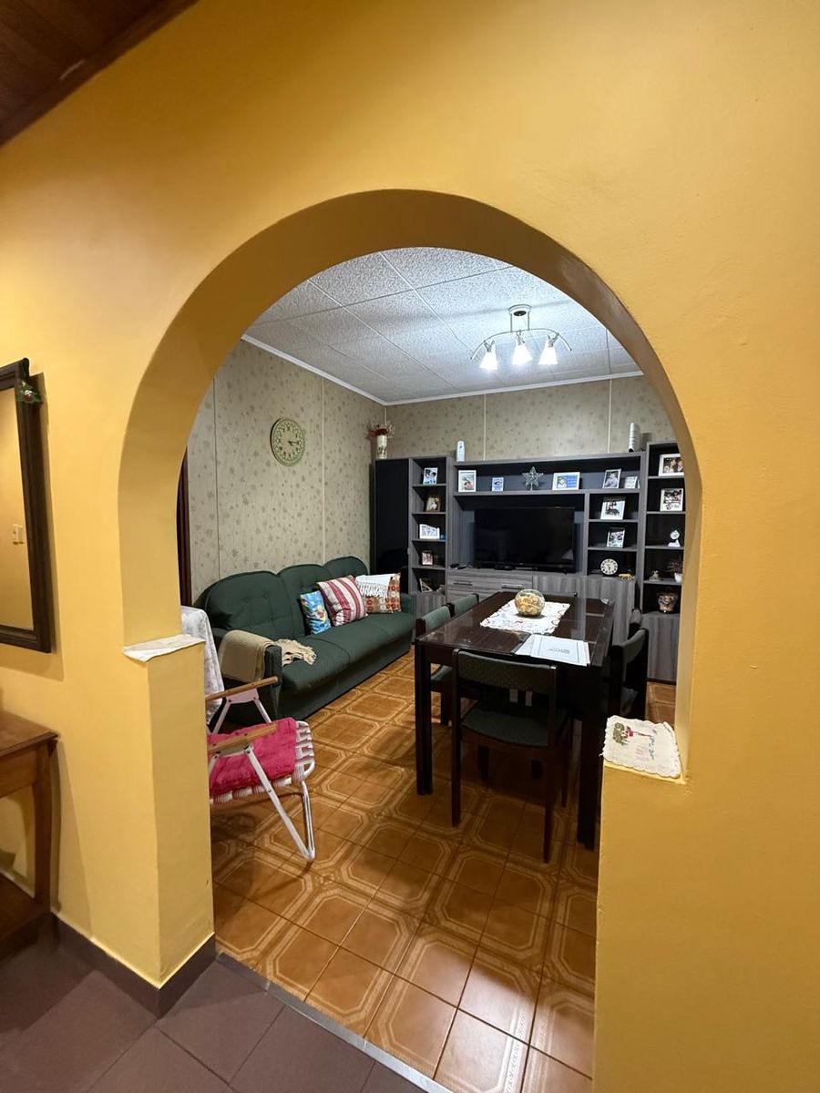 APTO CREDITO. VENTA CASA 3 AMBIENTES SOBRE LOTE PROPIO. LANUS — foto 2