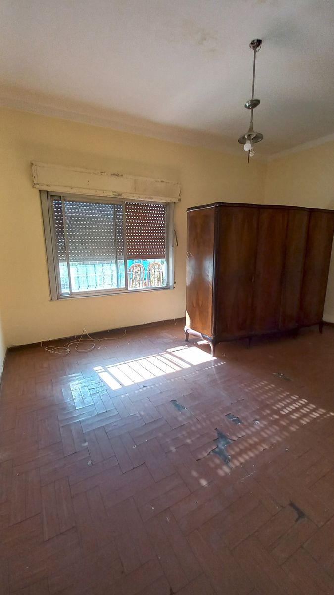 VENTA EN BLOCK DOS LOCALES MAS VIVIENDA. LANUS ESTE - 16