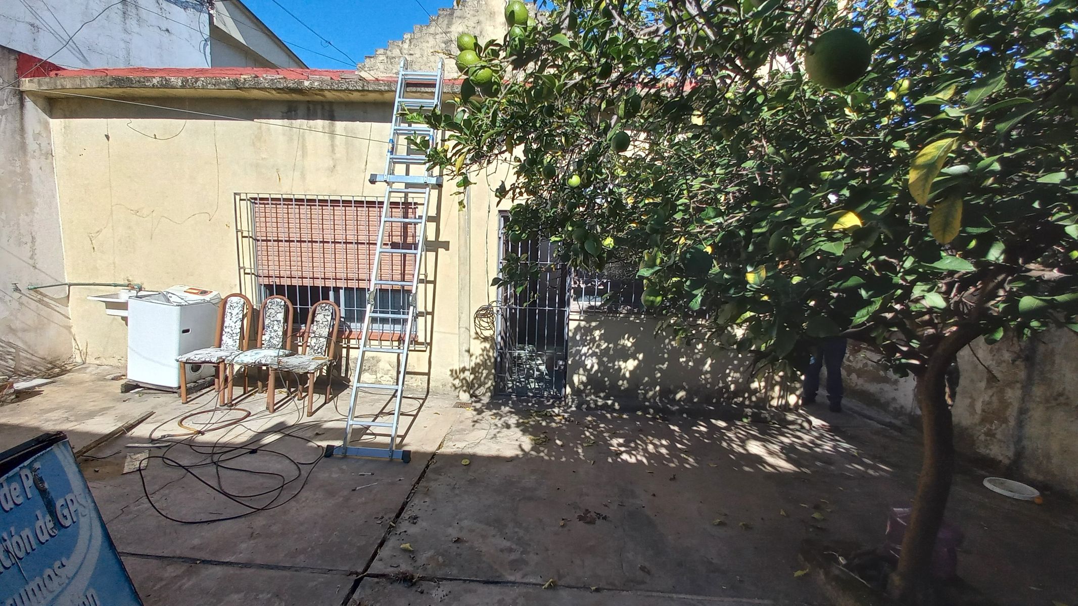 VENTA EN BLOCK DOS LOCALES MAS VIVIENDA. LANUS ESTE - 19
