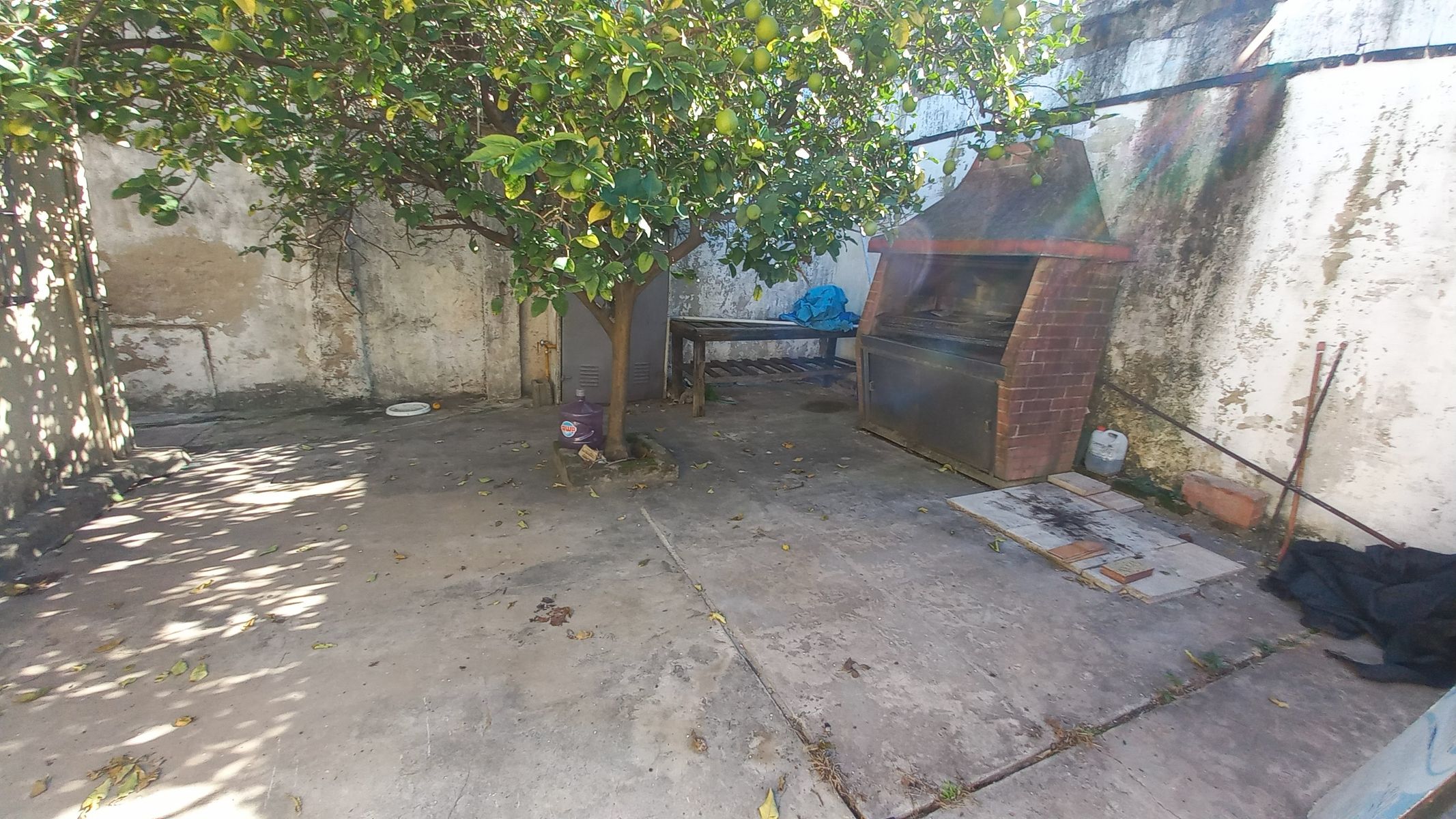 VENTA EN BLOCK DOS LOCALES MAS VIVIENDA. LANUS ESTE - 20
