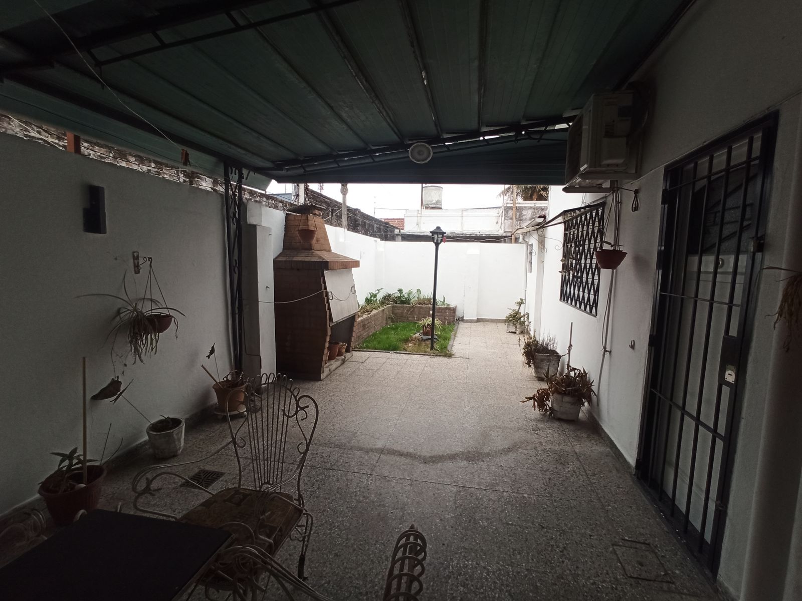 ALQUILER CASA TIPO P.H. AL FRENTE - 2