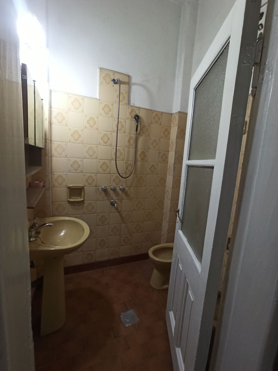 ALQUILER CASA TIPO P.H. AL FRENTE - 11
