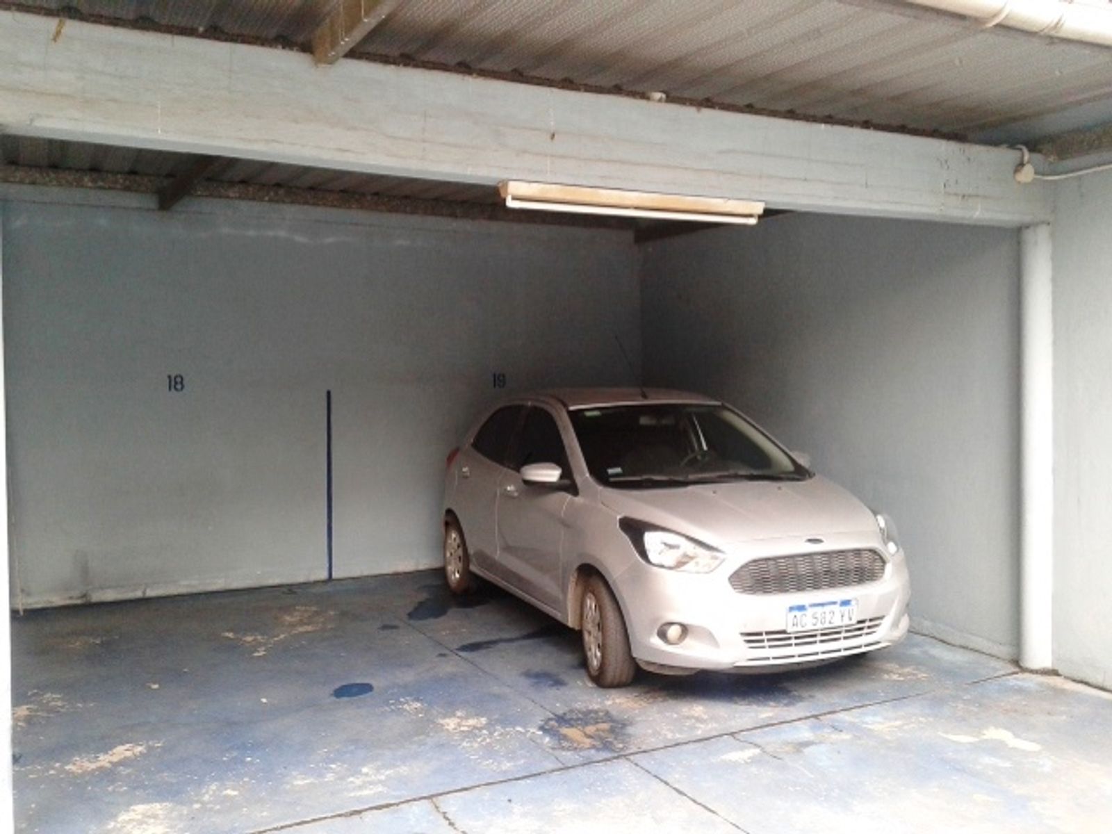 COCHERA CUBIERTA EN VENTA. LANUSITA. LANUS O. - 3