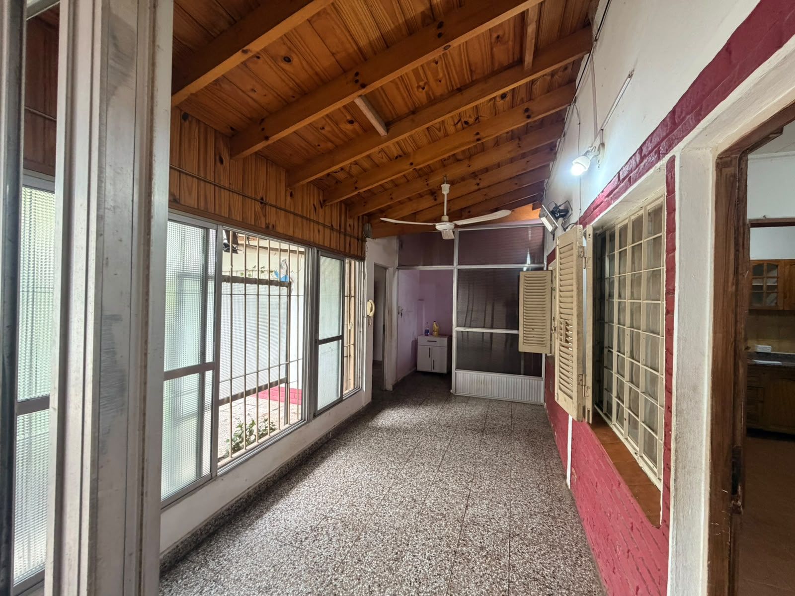ALQUILER DE CASA 3 AMBIENTES, LANUS E. — foto 3