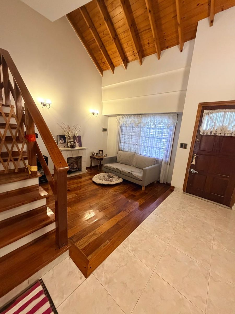 CASA/CHALET 4 AMB. EN VENTA. LANUS E. APTA CREDITO. IMPECABLE ESTADO — foto 3