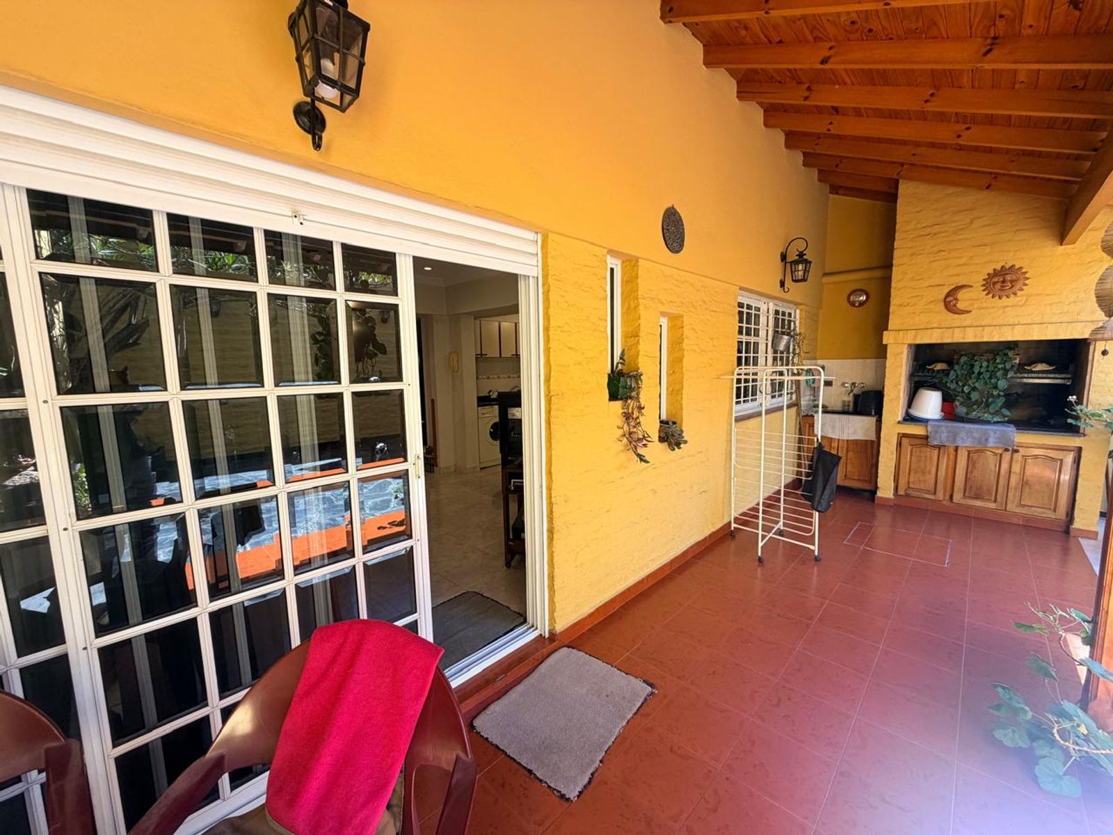 CASA/CHALET 4 AMB. EN VENTA. LANUS E. APTA CREDITO. IMPECABLE ESTADO — foto 11