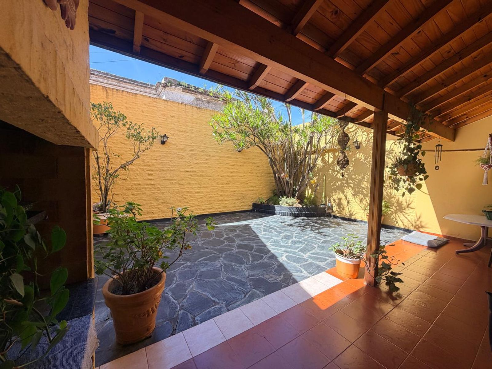 CASA/CHALET 4 AMB. EN VENTA. LANUS E. APTA CREDITO. IMPECABLE ESTADO — foto 12