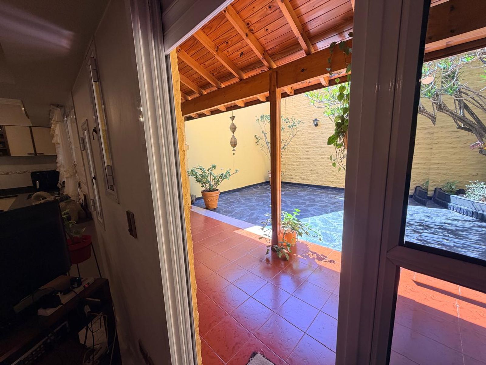 CASA/CHALET 4 AMB. EN VENTA. LANUS E. APTA CREDITO. IMPECABLE ESTADO — foto 14