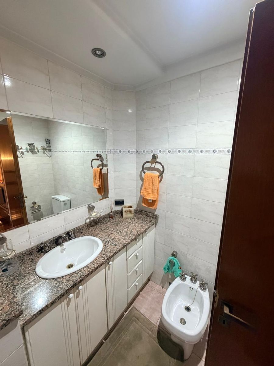 CASA/CHALET 4 AMB. EN VENTA. LANUS E. APTA CREDITO. IMPECABLE ESTADO - 26