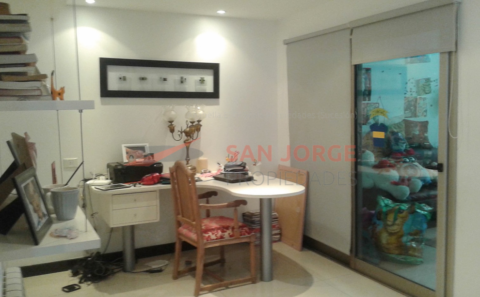 Excelente chalet ubicado en barrio de San Carlos. — foto 3