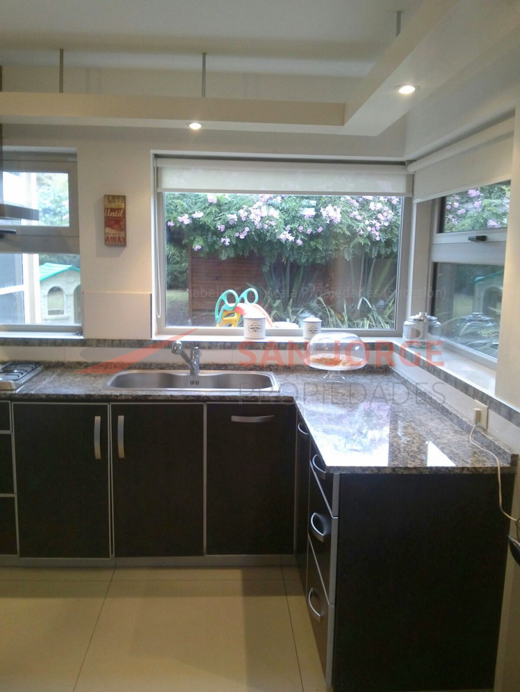 Excelente chalet ubicado en barrio de San Carlos. — foto 4