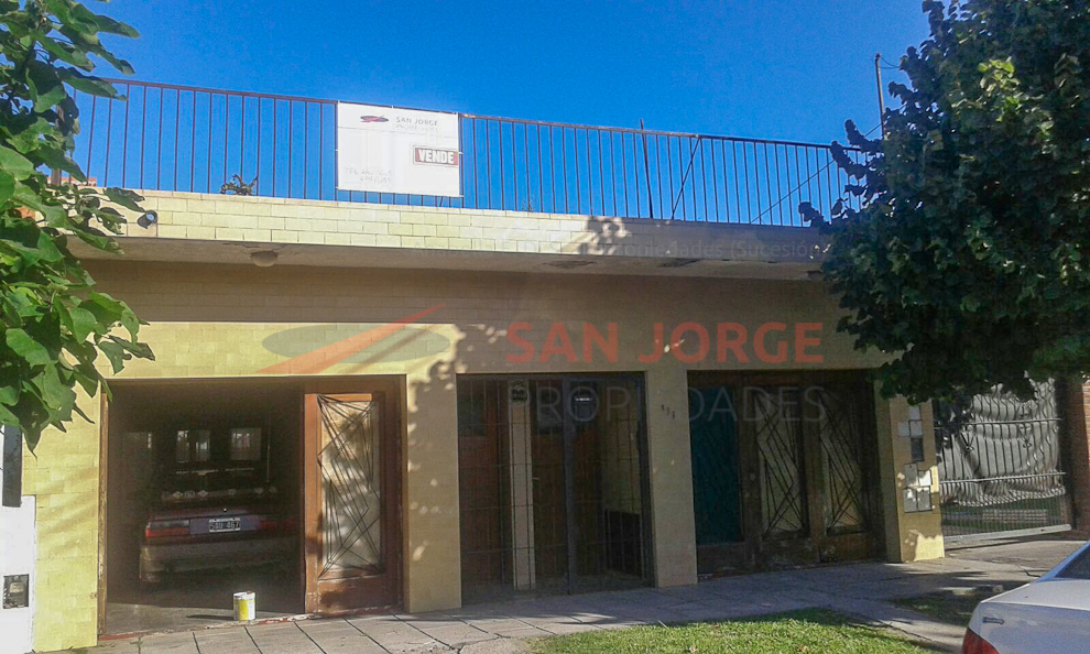 Propiedad Horizontal sobre lote de 350 m2.