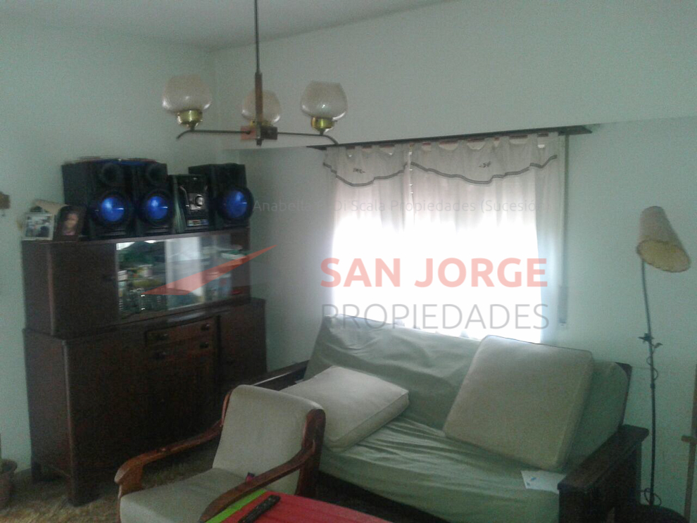 Casa ubicada en barrio Constitución — foto 4