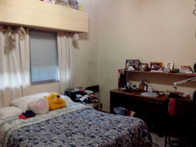 CASA CON DOS DORMITORIOS, BAÑO, LIVING-COMEDOR AMPLIO, COCINA, PATIO, PARRILLA, JARDIN, ENTRADA DE TRES AUTOS, TERRAZA MAS DEPOSITO — foto 3